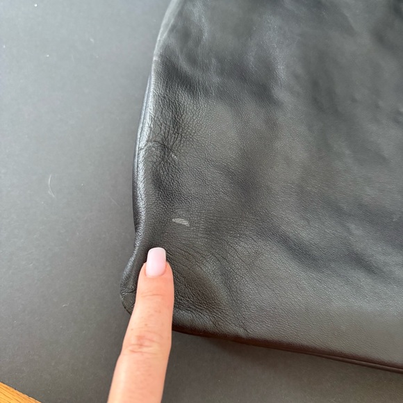 Vince Camuto Sleek Black Large‎ Leather Tote Shoulder Bag Career Office Laptop - Picture 4 of 16